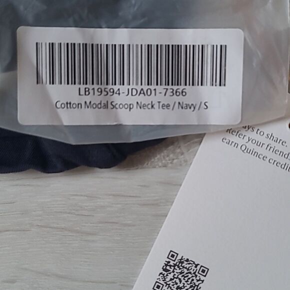 QUINCE‎ Cotton Modal Scoop Neck Tee NAVY Size Small NWT in packaging - Picture 6 of 6